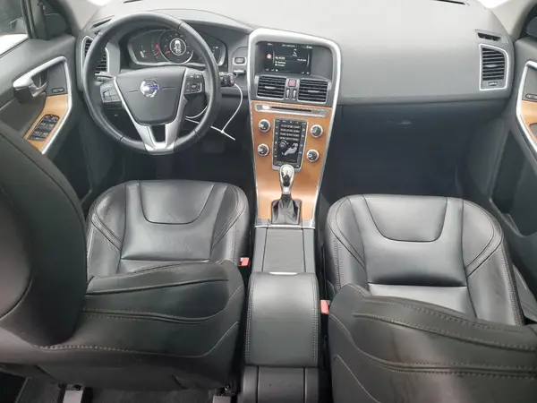 YV440MRU8H2002543 2017 VOLVO XC60 - Image 8
