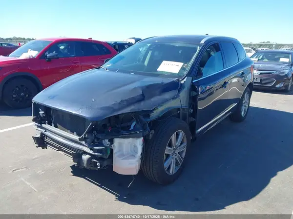 YV440MRU8H2013476 2017 VOLVO XC60 - Image 2
