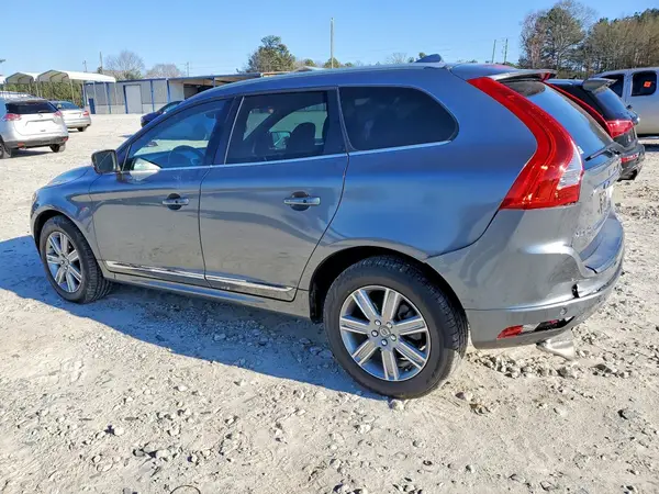 YV440MRU8H2039186 2017 VOLVO XC60 - Image 2