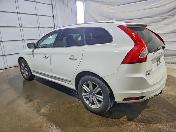 YV440MRU9H2021294 2017 VOLVO XC60 - Image 2