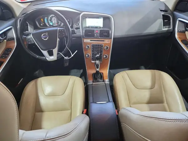 YV440MRU9H2021294 2017 VOLVO XC60 - Image 8