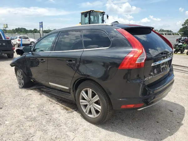 YV440MRU9H2137420 2017 VOLVO XC60 - Image 2