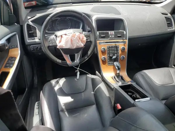 YV440MRU9H2137420 2017 VOLVO XC60 - Image 8