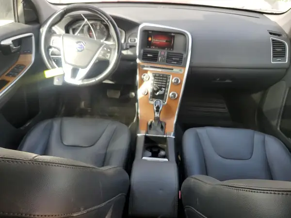 YV440MRU9H2173205 2017 VOLVO XC60 - Image 8