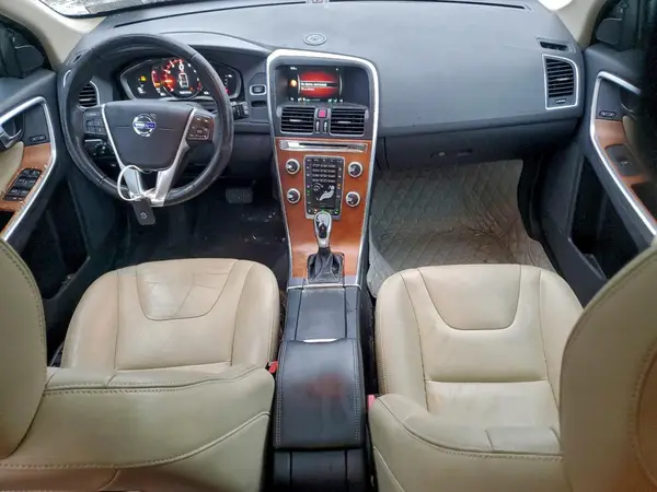 YV440MRUXH2016718 2017 VOLVO XC60 - Image 8