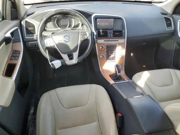 YV440MRUXH2028433 2017 VOLVO XC60 - Image 8