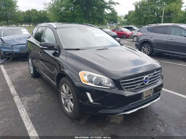 YV440MRUXH2223108 2017 VOLVO XC60 - Image 1