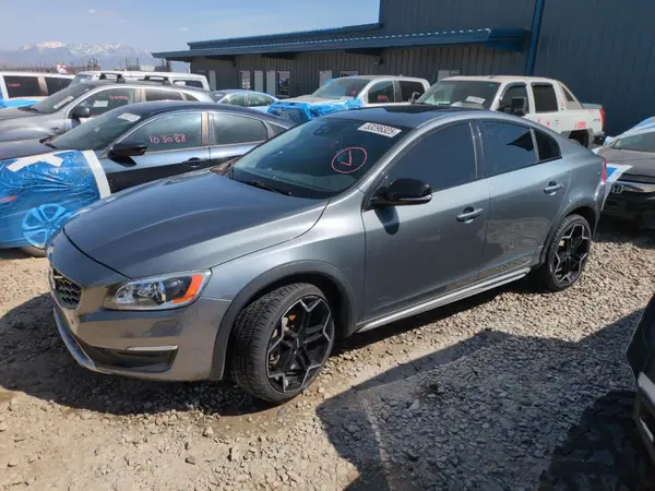 YV440MUM0H2005072 2017 VOLVO S60 - Image 1