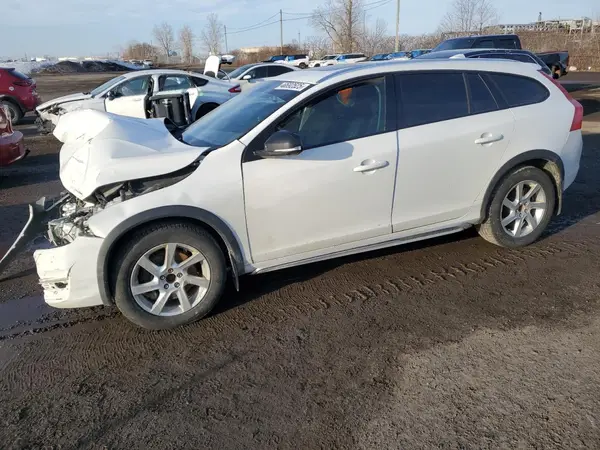 YV440MWJ2H1032136 2017 VOLVO V60 - Image 1