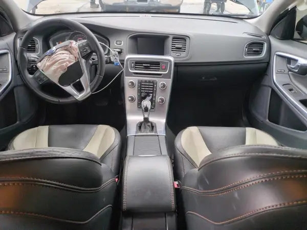 YV440MWK0H1025842 2017 VOLVO V60 - Image 8