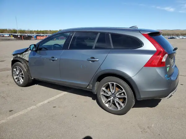YV440MWK5H1040398 2017 VOLVO V60 - Image 2