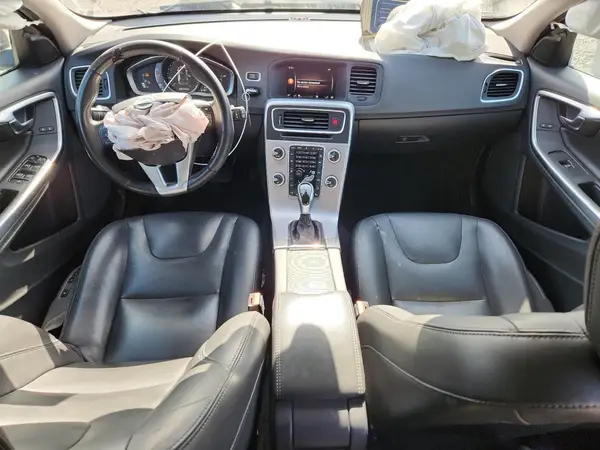 YV440MWK5J2057170 2018 VOLVO V60 - Image 8