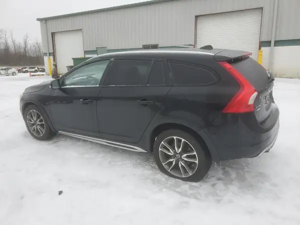 YV440MWK7H1024896 2017 VOLVO V60 - Image 2