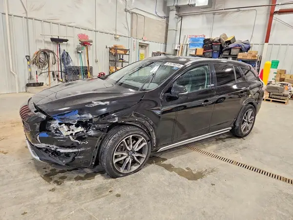 YV440MWK8H1035695 2017 VOLVO V60 - Image 1