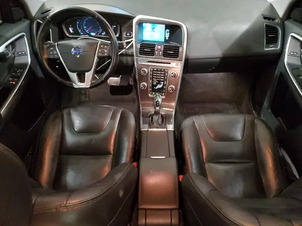 YV449MDK0G2787635 2016 VOLVO XC60 - Image 8