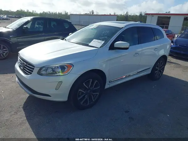 YV449MDK0G2788154 2016 VOLVO XC60 - Image 2