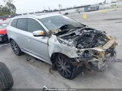 YV449MDK4G2811869 2016 VOLVO XC60