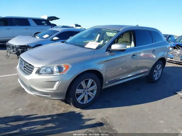 YV449MDK7G2783677 2016 VOLVO XC60 - Image 2