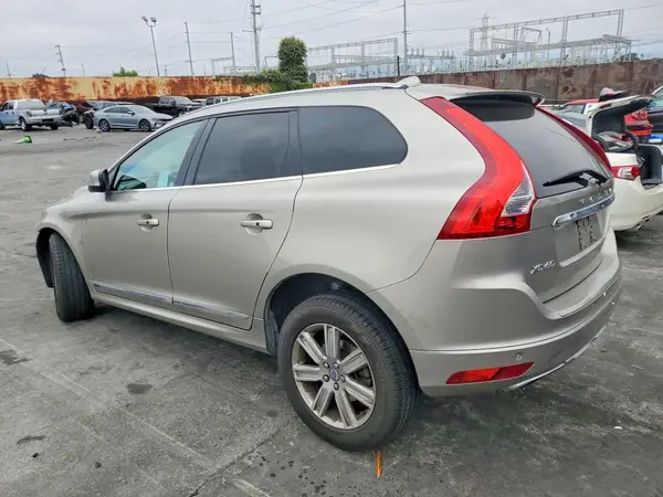 YV449MDK9G2891105 2016 VOLVO XC60 - Image 2