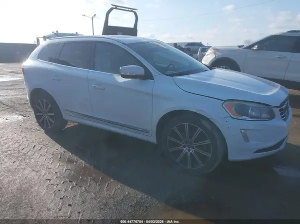 YV449MDM3G2863222 2016 VOLVO XC60 - Image 1