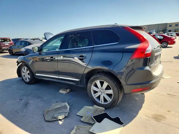 YV449MDM4G2830956 2016 VOLVO XC60 - Image 2