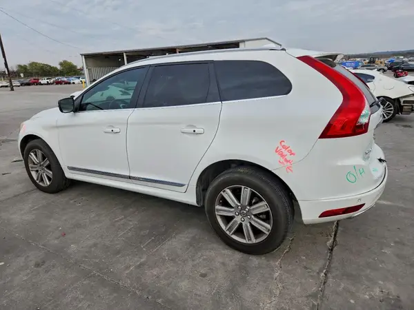 YV449MDM5G2823191 2016 VOLVO XC60 - Image 2