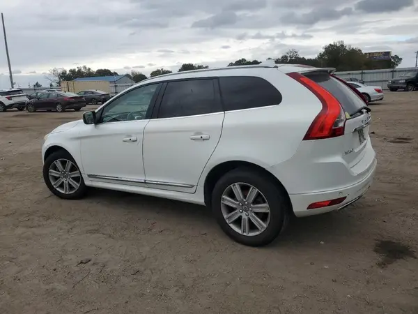 YV449MDM6G2781565 2016 VOLVO XC60 - Image 2