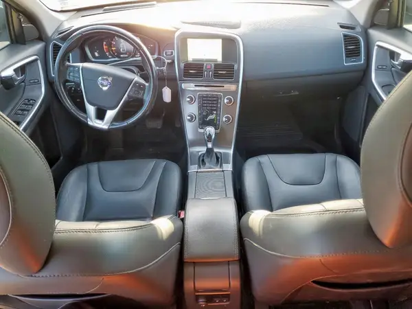 YV449MDM9G2823162 2016 VOLVO XC60 - Image 8