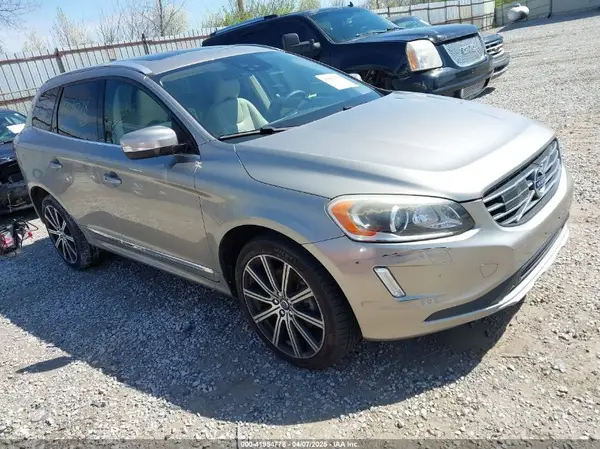 YV449MDMXG2867316 2016 VOLVO XC60 - Image 1