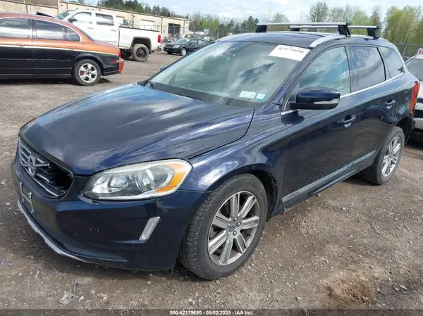 YV449MRK0G2873147 2016 VOLVO XC60 - Image 2