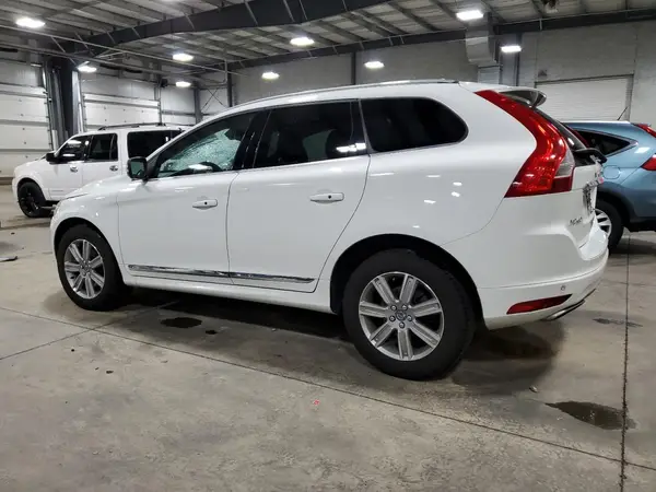 YV449MRK0G2906048 2016 VOLVO XC60 - Image 2