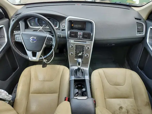 YV449MRK1G2888952 2016 VOLVO XC60 - Image 8