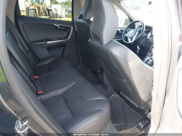 YV449MRK1G2909234 2016 VOLVO XC60 - Image 8