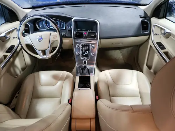YV449MRK1G2925126 2016 VOLVO XC60 - Image 8