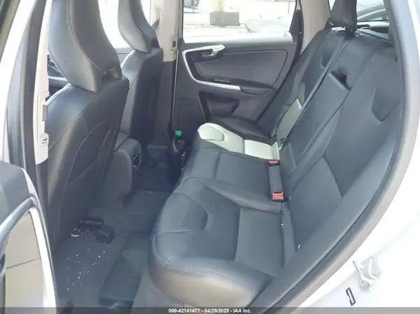 YV449MRK2G2923613 2016 VOLVO XC60 - Image 8