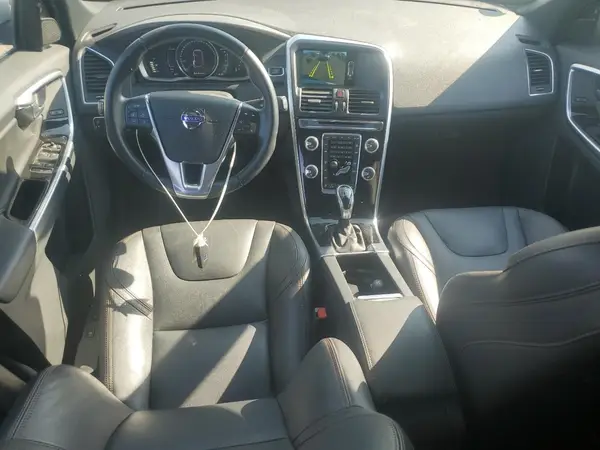 YV449MRK3G2871893 2016 VOLVO XC60 - Image 8