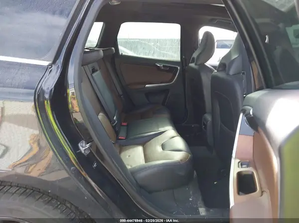YV449MRK3G2880903 2016 VOLVO XC60 - Image 8