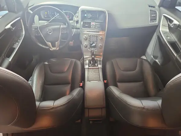 YV449MRK3G2888936 2016 VOLVO XC60 - Image 8