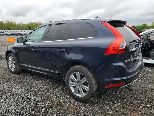 YV449MRK3G2889228 2016 VOLVO XC60 - Image 2