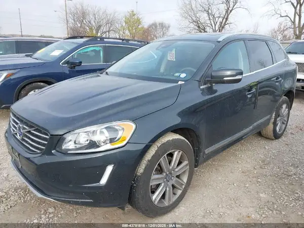 YV449MRK3G2904648 2016 VOLVO XC60 - Image 2