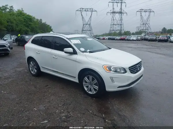 YV449MRK4G2902827 2016 VOLVO XC60 - Image 1