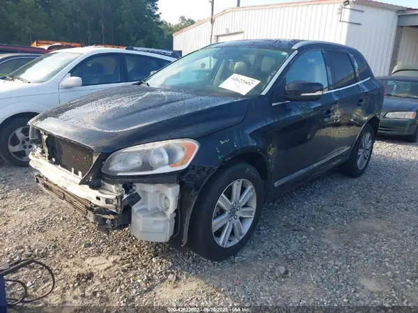YV449MRK6G2923775 2016 VOLVO XC60 - Image 2
