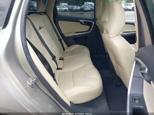 YV449MRK7G2899633 2016 VOLVO XC60 - Image 8