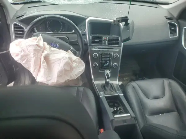 YV449MRK7G2909271 2016 VOLVO XC60 - Image 8