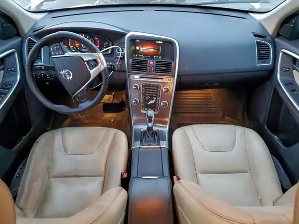 YV449MRK8G2876992 2016 VOLVO XC60 - Image 8