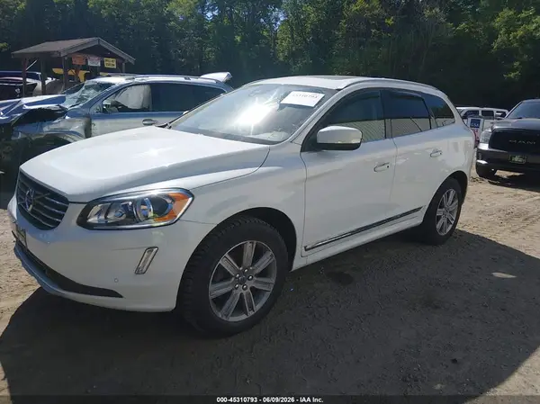 YV449MRK9G2872868 2016 VOLVO XC60 - Image 2