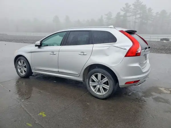 YV449MRK9G2902712 2016 VOLVO XC60 - Image 2
