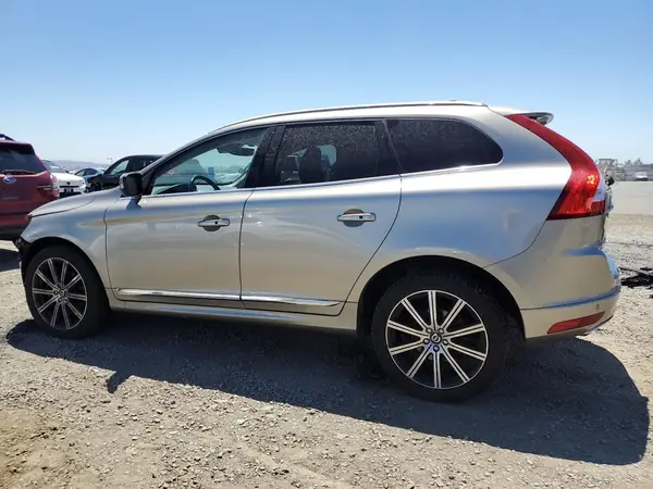 YV449MRK9G2914584 2016 VOLVO XC60 - Image 2