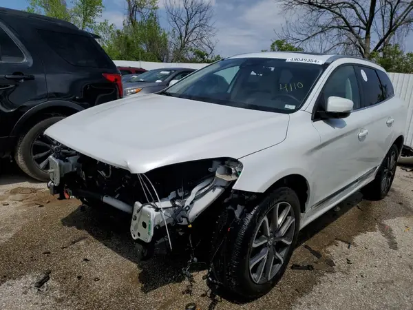 YV449MRK9G2927710 2016 VOLVO XC60 - Image 1