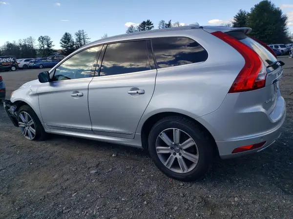 YV449MRKXG2893695 2016 VOLVO XC60 - Image 2